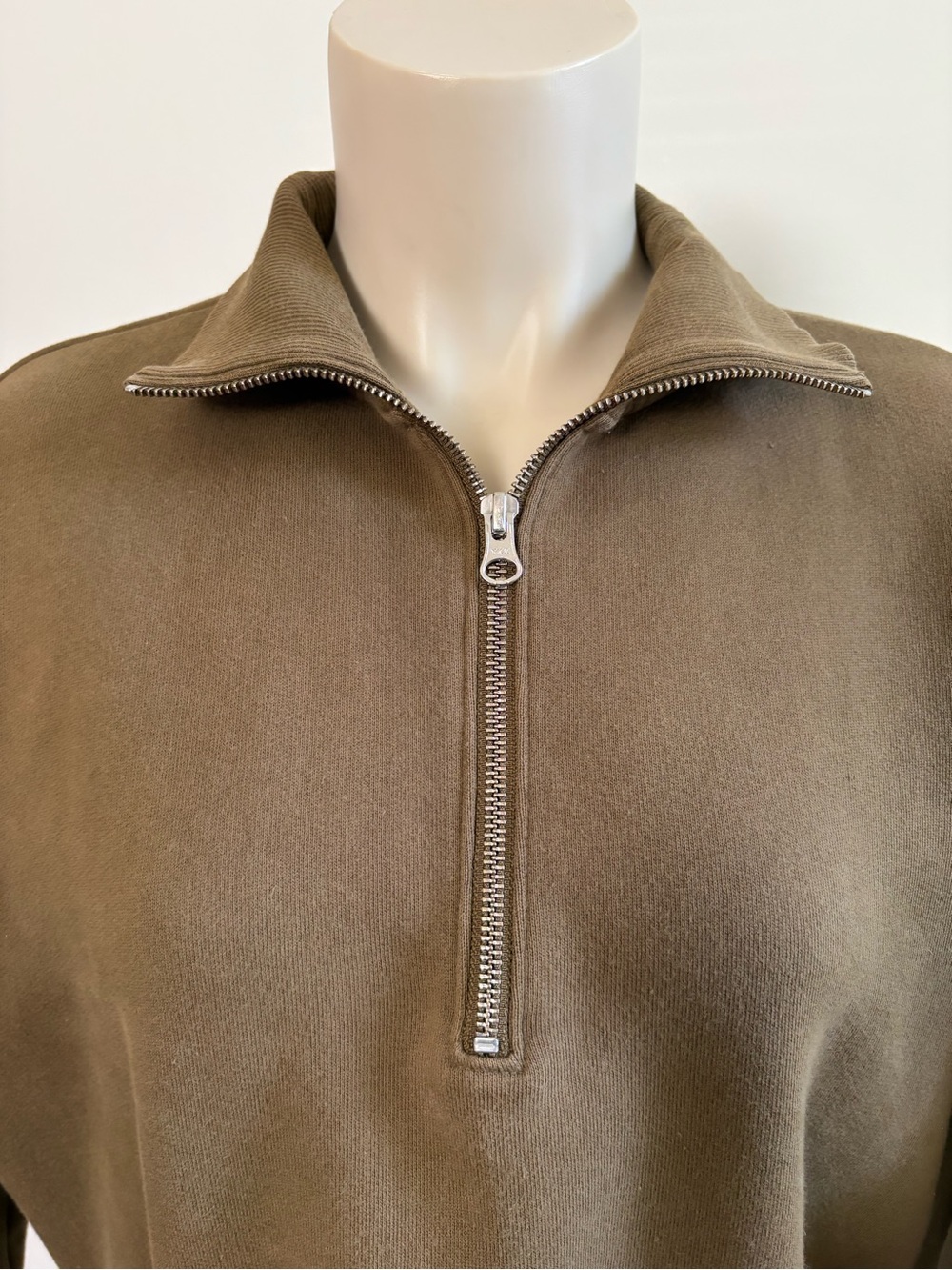 Everlane The Track Half-Zip Cropped Sweatshirt Olive Green Size Small - Picture 2 of 9
